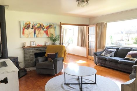 Photo of property in 36 Trinidad Road, Sunnynook, Auckland, 0620
