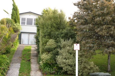 Photo of property in 73 Alexander Street, Cockle Bay, Auckland, 2014
