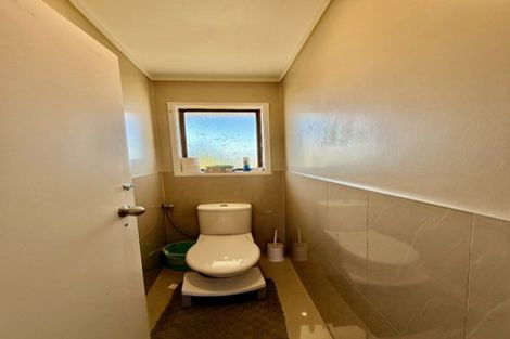 Photo of property in 2/1 Parker Avenue, New Lynn, Auckland, 0600