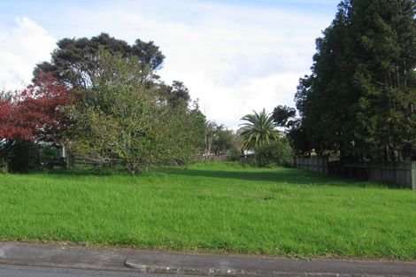 Photo of property in 36 Taipari Road, Te Atatu Peninsula, Auckland, 0610