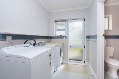 Photo of property in 17 Princes Street, Hawera, 4610