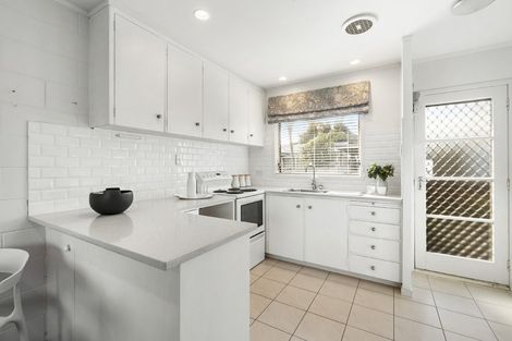 Photo of property in 2/11 Kawerau Avenue, Devonport, Auckland, 0624