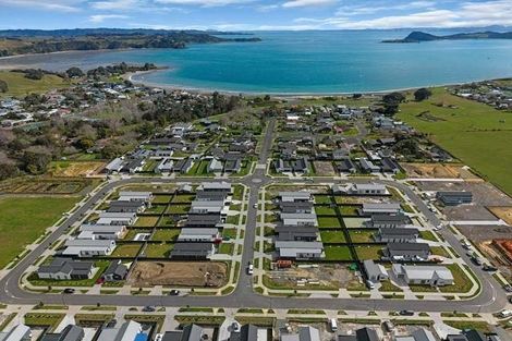 Photo of property in 104 Mataikokako Loop, Kawakawa Bay, 2585
