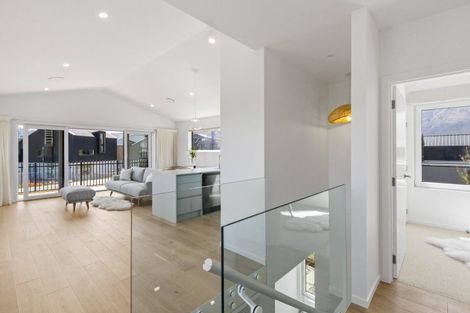 Photo of property in 22 Soudley Court, Jacks Point, Queenstown, 9371