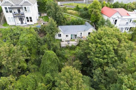 Photo of property in 143 Queen Street, North Dunedin, Dunedin, 9016