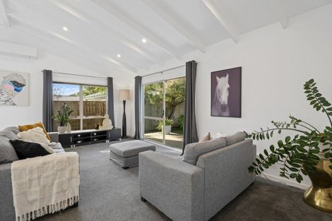 Photo of property in 60 Holmes Road, Manurewa, Auckland, 2102