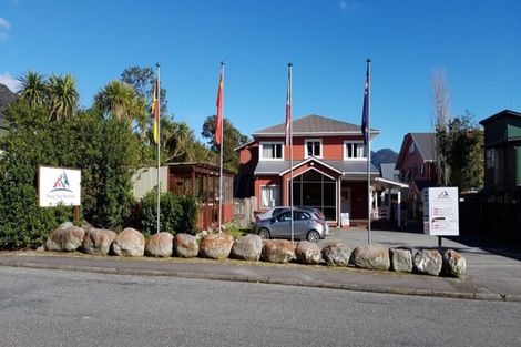 Photo of property in 9 Cron Avenue, Te Atatu South, Auckland, 0610