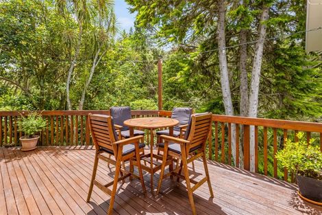 Photo of property in 2/72 Spinella Drive, Bayview, Auckland, 0629