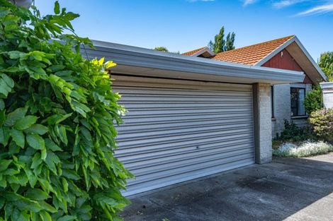Photo of property in 2/30c Greers Road, Ilam, Christchurch, 8041