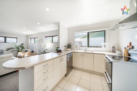 Photo of property in 5b Kilkenny Grove, Wainuiomata, Lower Hutt, 5014