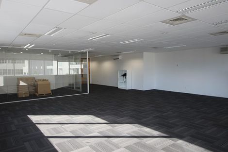 Photo of property in 2/5 Nelson Avenue, Northcote Point, Auckland, 0627