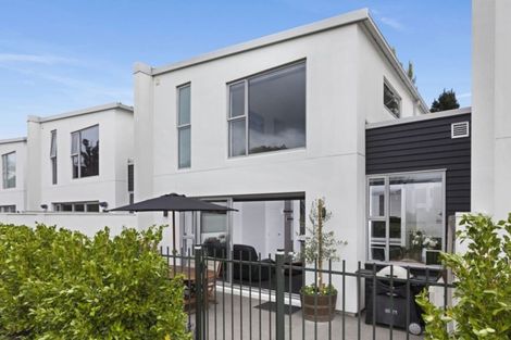 Photo of property in 9 Seager Lane, Hillmorton, Christchurch, 8024