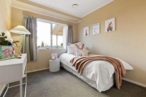Photo of property in 95 Rototuna Road, Rototuna, Hamilton, 3210