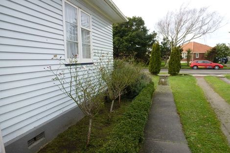 Photo of property in 4 Savage Crescent, West End, Palmerston North, 4412