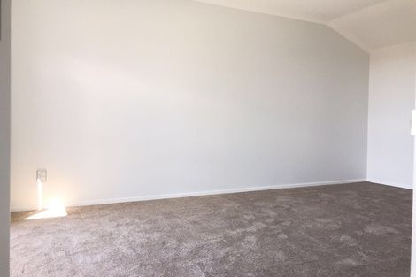 Photo of property in 77a Harrington Road, Henderson, Auckland, 0610