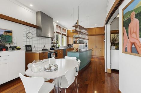 Photo of property in 66 Upland Road, Kelburn, Wellington, 6012