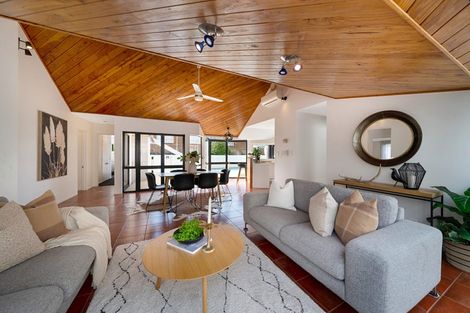 Photo of property in 20 Taitua Drive, Te Atatu South, Auckland, 0610