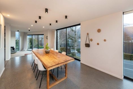 Photo of property in 9 Beacon Point Road, Wanaka, 9305