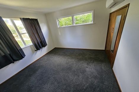 Photo of property in 30 Hatherlow Street, Glenfield, Auckland, 0629