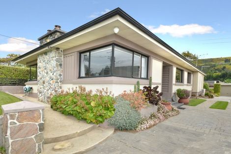 Photo of property in 18 Derwent Street, Helensburgh, Dunedin, 9010