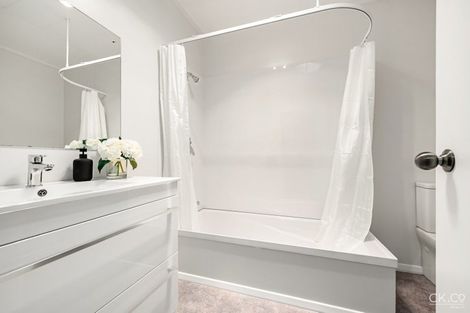 Photo of property in 32 Hall Crescent, Epuni, Lower Hutt, 5011