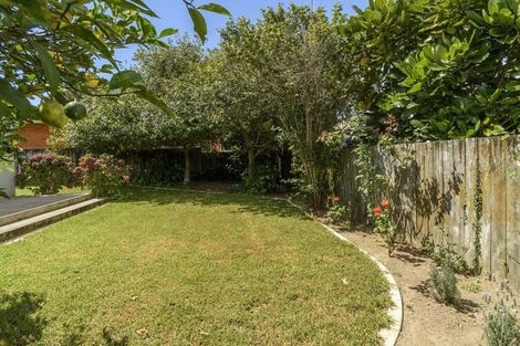 Photo of property in 1 Guildford Place, Bethlehem, Tauranga, 3110