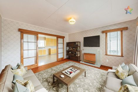 Photo of property in 4 Ashforth Street, Wainuiomata, Lower Hutt, 5014