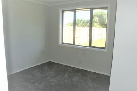 Photo of property in 4 Pohatu Lane, Otaki, 5512