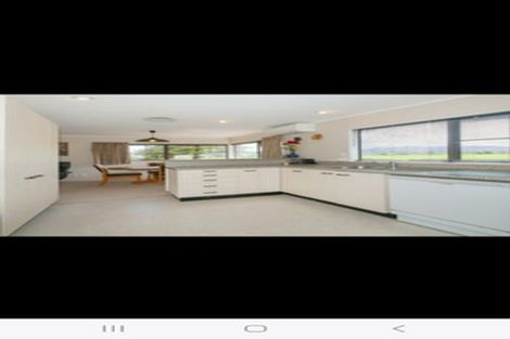 Photo of property in 182a Whites Line East, Waiwhetu, Lower Hutt, 5010