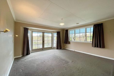 Photo of property in 89c Poplar Grove, Whalers Gate, New Plymouth, 4310