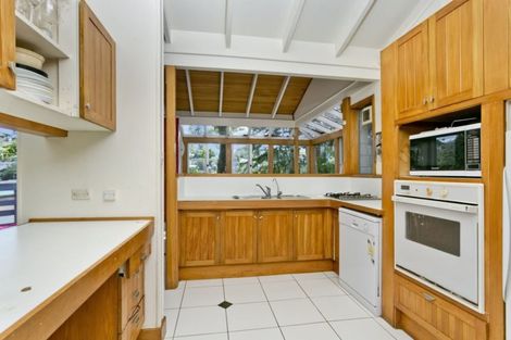 Photo of property in 50 Girrahween Drive, Totara Vale, Auckland, 0629