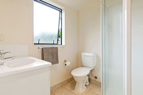 Photo of property in 6 Cathcart Close, Pukekohe, 2120