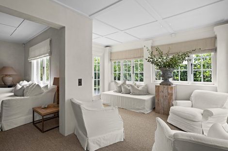 Photo of property in 98 Te Mata Road, Havelock North, 4130