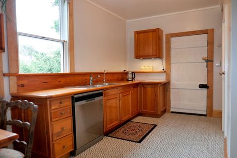 Photo of property in 18 Ocean Road, Paekakariki, 5034