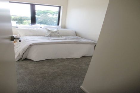 Photo of property in 10/2 Nikau Street, New Lynn, Auckland, 0600
