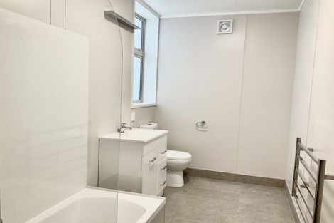 Photo of property in 48 Montgomery Avenue, Karori, Wellington, 6012