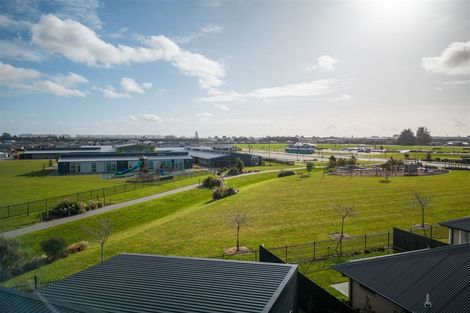 Photo of property in 11 Blaenavon Place, Halswell, Christchurch, 8025