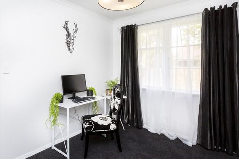 Photo of property in 2b Liverpool Street, Trentham, Upper Hutt, 5018