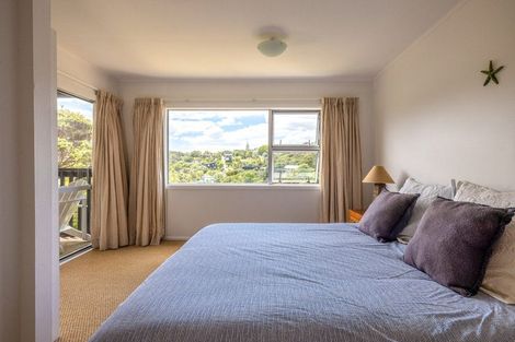 Photo of property in 25 Miro Road, Palm Beach, Waiheke Island, 1081