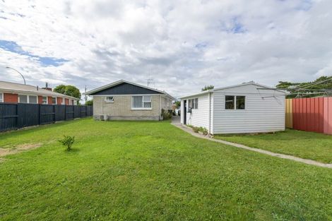 Photo of property in 53 Collins Road, Melville, Hamilton, 3206
