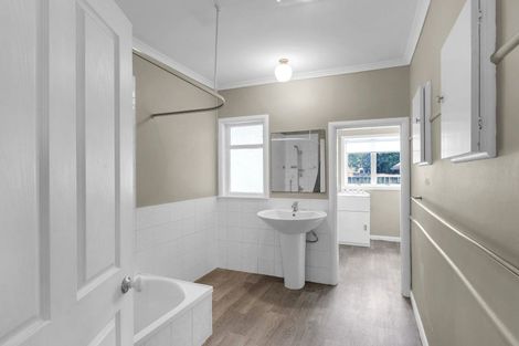 Photo of property in 10 Tui Avenue, Forest Lake, Hamilton, 3200