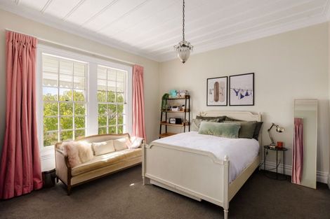 Photo of property in 52 Hinemoa Street, Birkenhead, Auckland, 0626