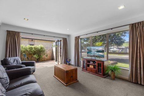 Photo of property in 30 Matene Place, Papamoa Beach, Papamoa, 3118