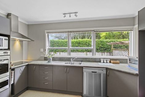 Photo of property in 27 Samuel Place, Queenwood, Hamilton, 3210