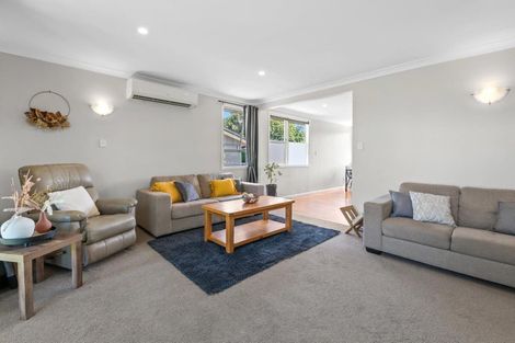 Photo of property in 49 Konene Street, Utuhina, Rotorua, 3015