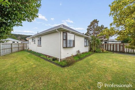 Photo of property in 33 Donnelley Drive, Wainuiomata, Lower Hutt, 5014