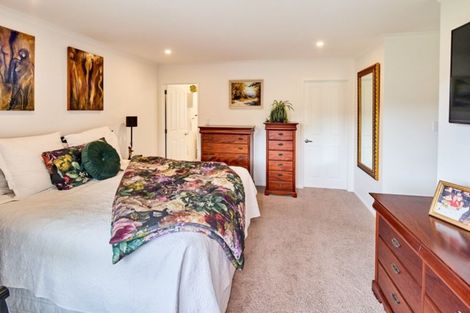Photo of property in 2 Lila Gillies Lane, Riverstone Terraces, Upper Hutt, 5018