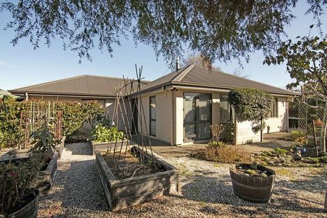 Photo of property in 2 Mccrae Street, Wakefield, 7025