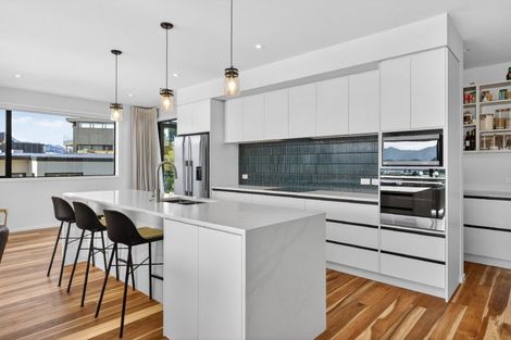 Photo of property in 8 Landsborough Lane, Wanaka, 9305