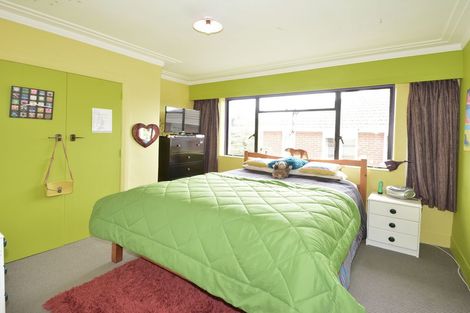 Photo of property in 18 Derwent Street, Helensburgh, Dunedin, 9010